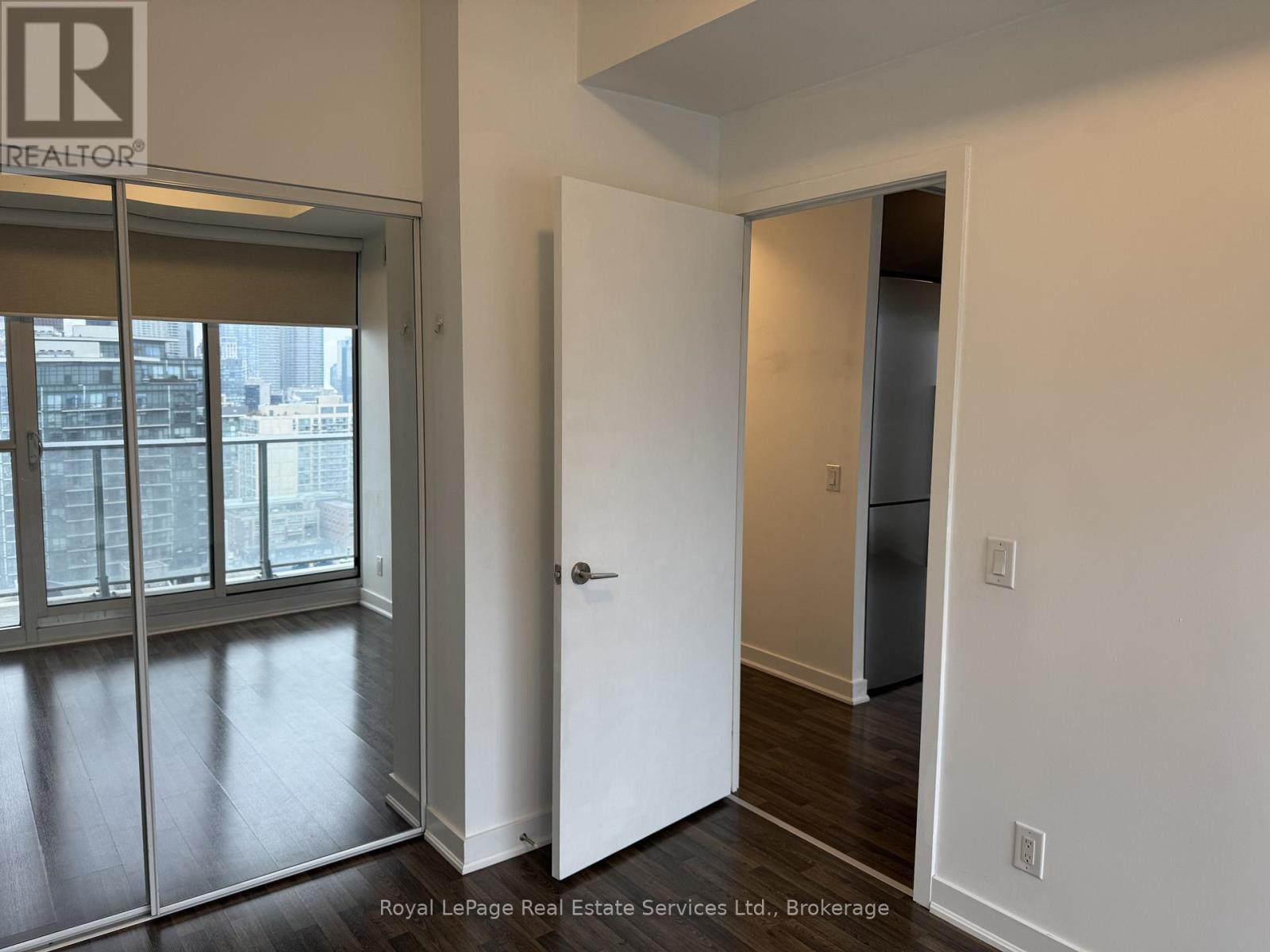 1912 - 120 Parliament Street, Toronto, Ontario  M5A 2Y8 - Photo 6 - C12686462