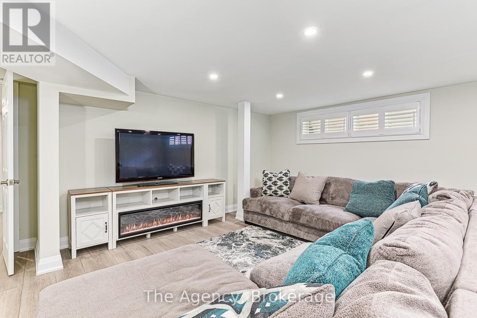 136 Grand Cypress Lane, Blue Mountains, Ontario  L9Y 0K7 - Photo 24 - X12688910