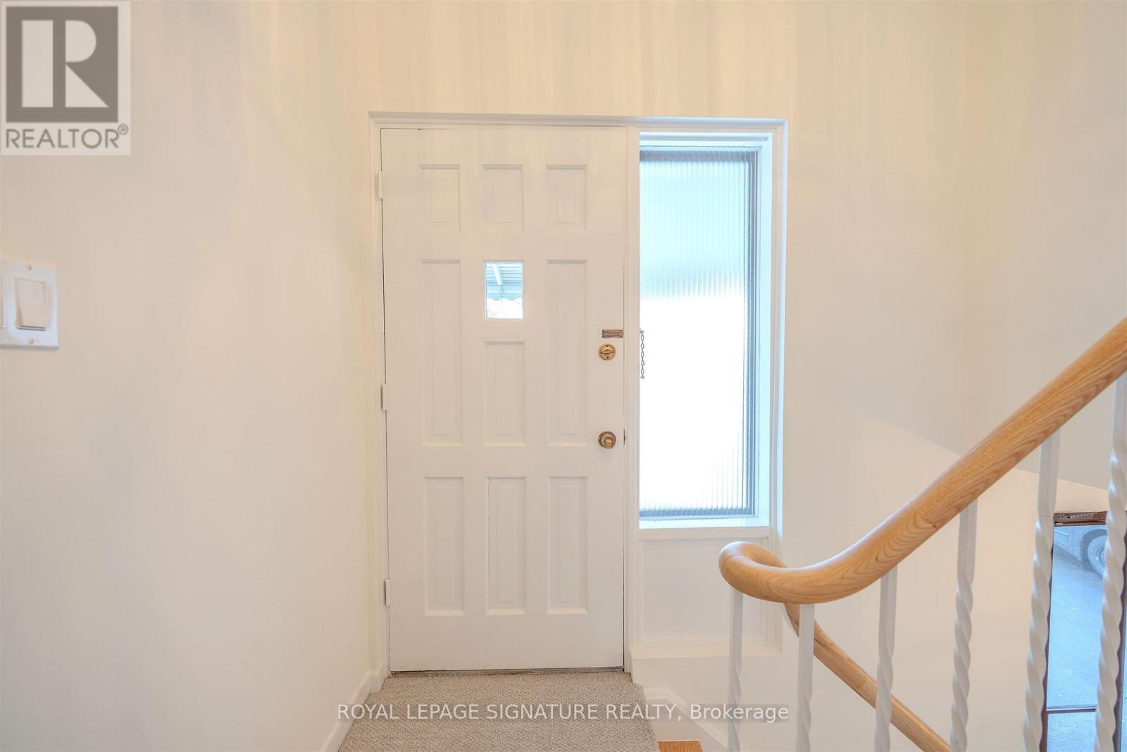 69 Keyworth Trail, Toronto, Ontario  M1S 2V2 - Photo 5 - E12688858