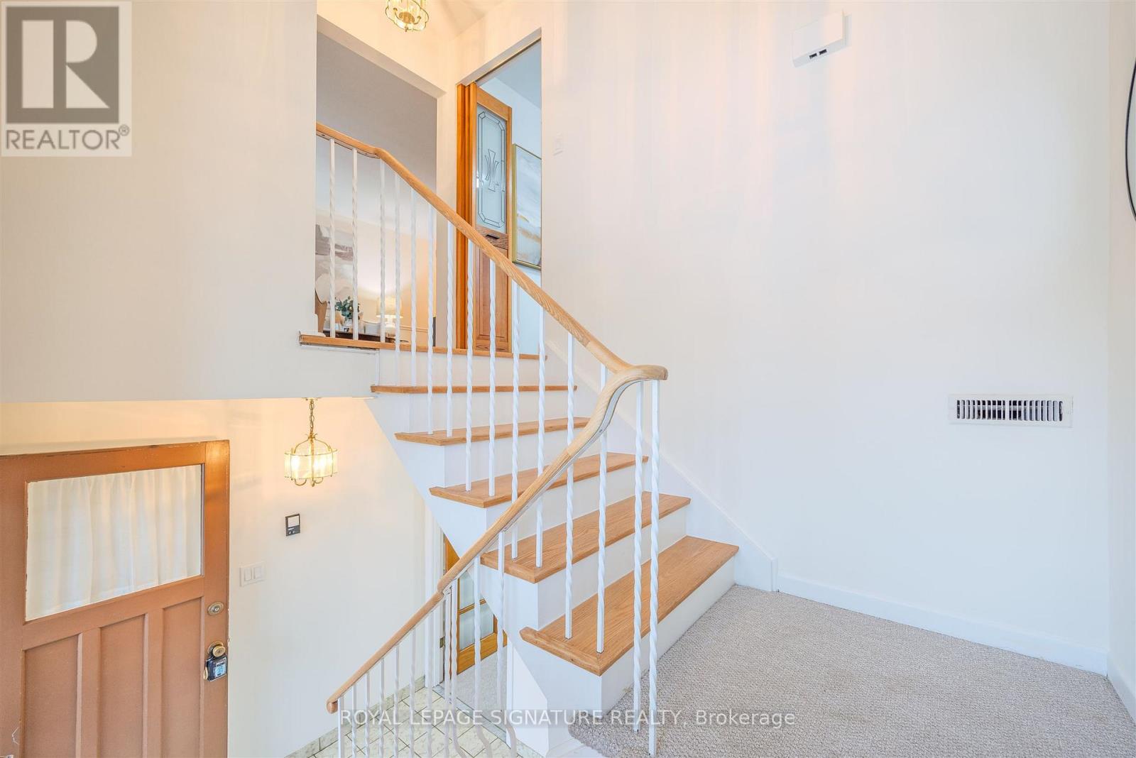 69 Keyworth Trail, Toronto, Ontario  M1S 2V2 - Photo 7 - E12688858