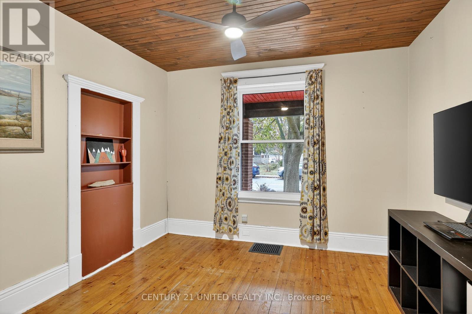 201 Romaine Street, Peterborough, Ontario  K9J 2C3 - Photo 6 - X12688938