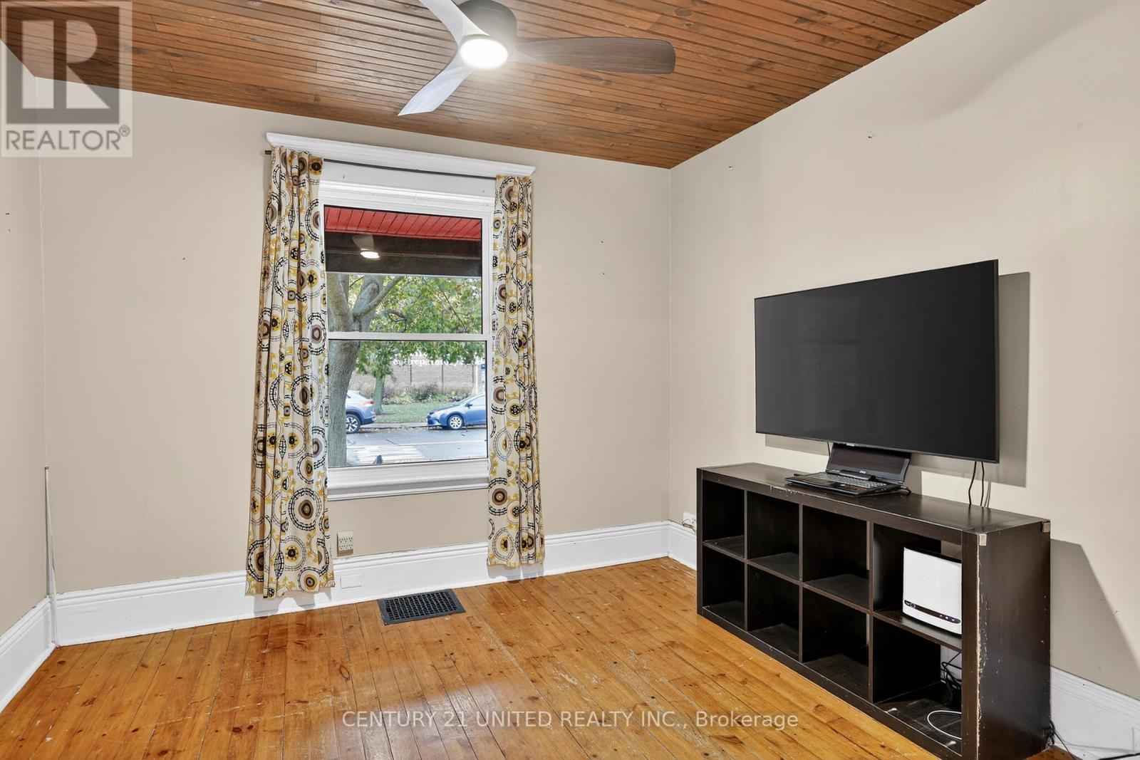 201 Romaine Street, Peterborough, Ontario  K9J 2C3 - Photo 7 - X12688938