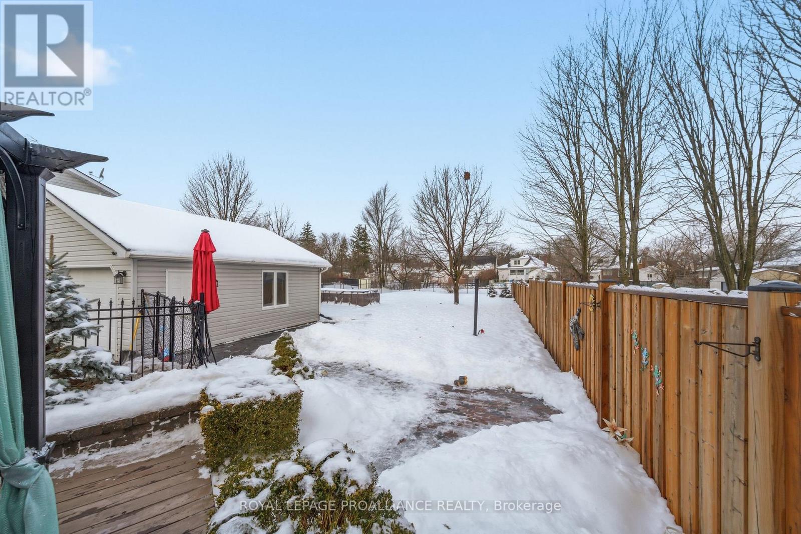 16 Benjamin Street, Belleville, Ontario  K8P 1P7 - Photo 35 - X12689010