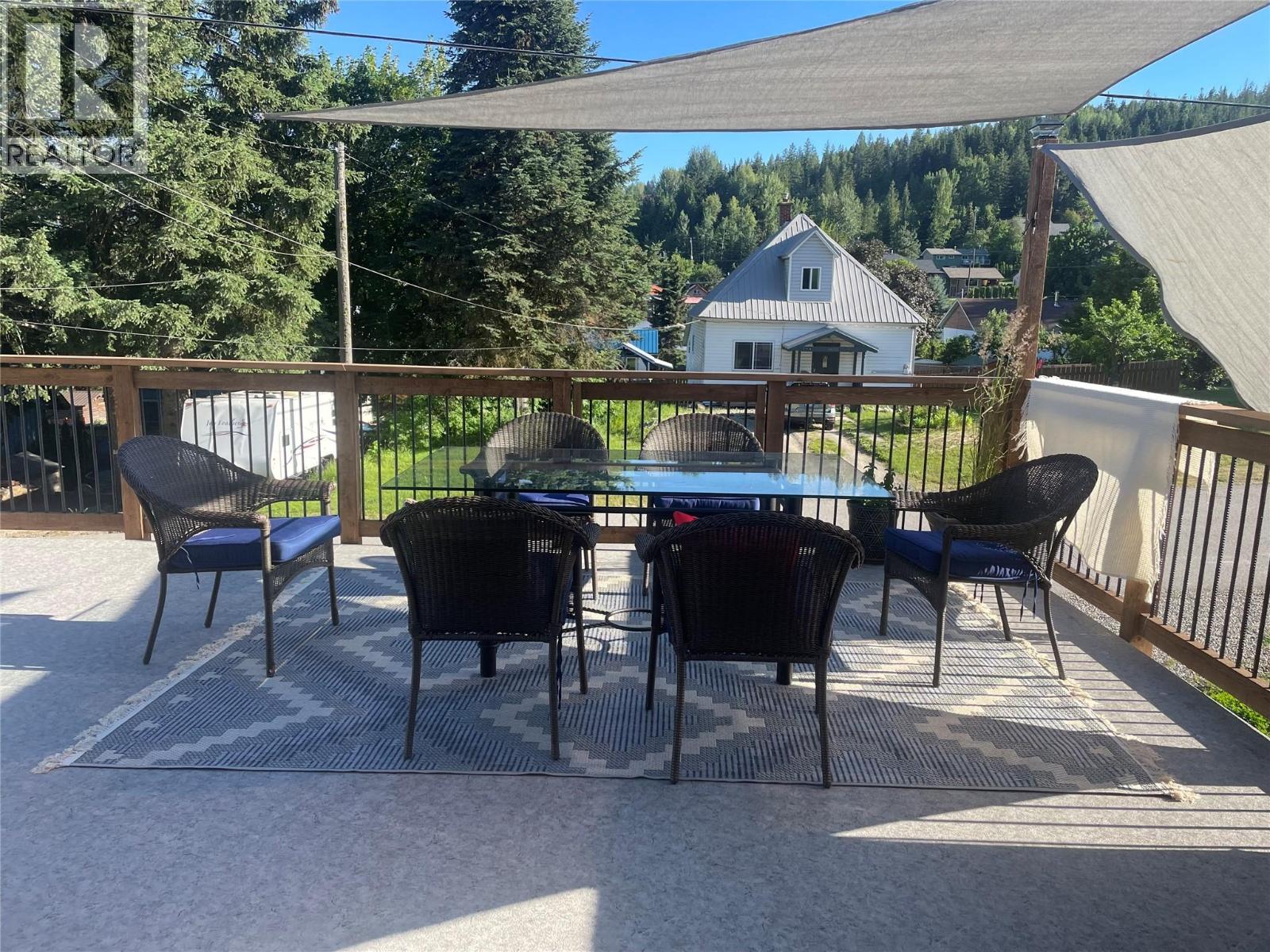 1650 Kootenay Avenue, Rossland, British Columbia  V0G 1Y0 - Photo 6 - 10372358