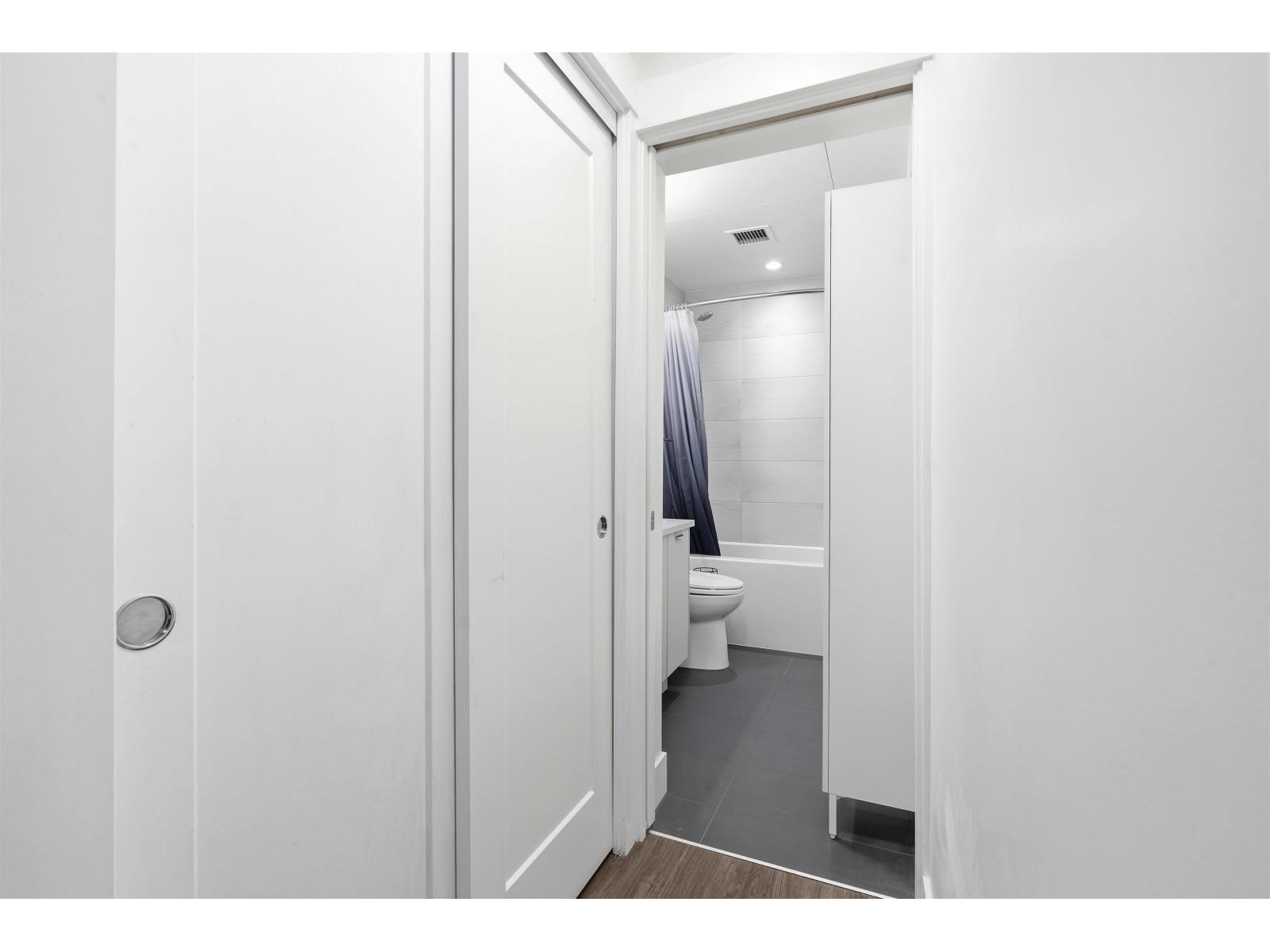 A414 20727 Willoughby Town Centre Drive, Langley, British Columbia  V2Y 3N1 - Photo 10 - R3078493