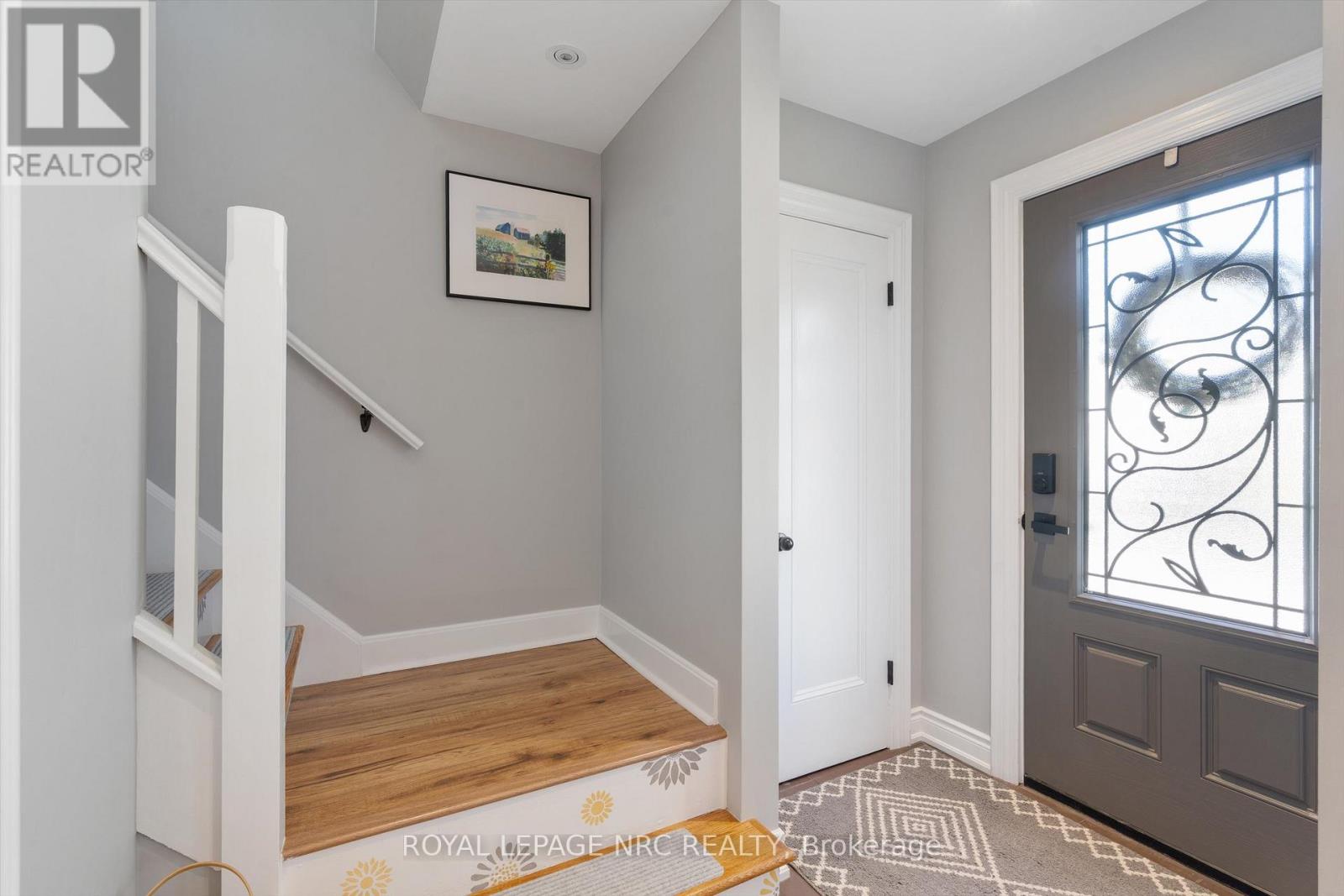 110 St Patrick Street, St. Catharines, Ontario  L2R 1K5 - Photo 4 - X12686076