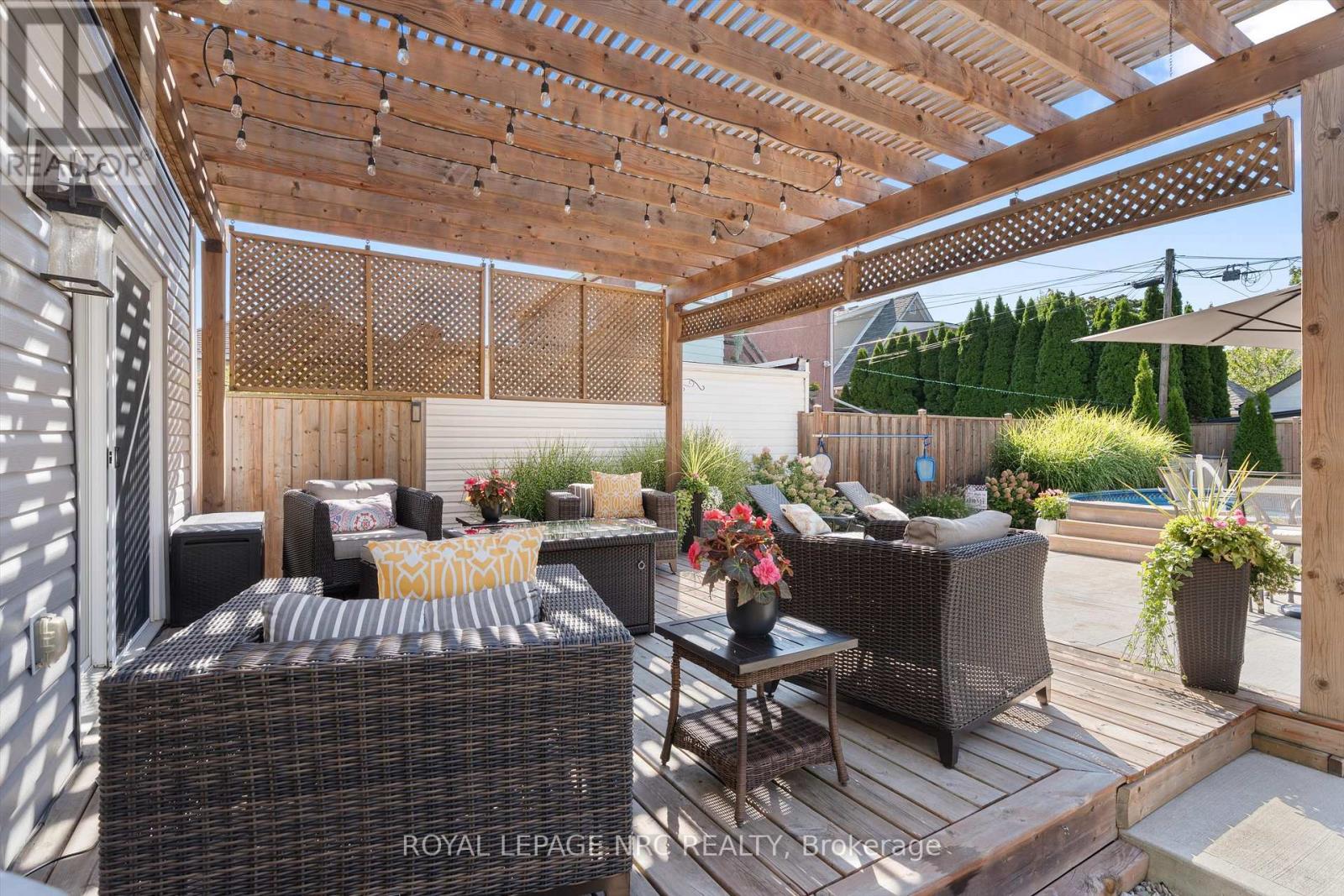 110 St Patrick Street, St. Catharines, Ontario  L2R 1K5 - Photo 30 - X12686076