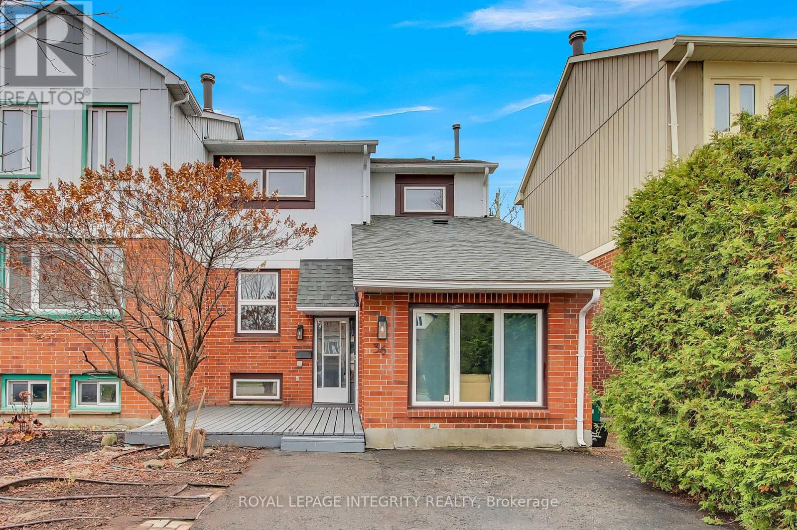 36 Greenboro Crescent, Ottawa, Ontario  K1T 1W5 - Photo 2 - X12688992