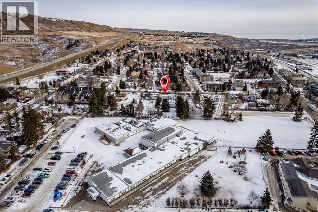 217 Ross Avenue, Cochrane, Alberta  T4C 1C9 - Photo 32 - A2278722