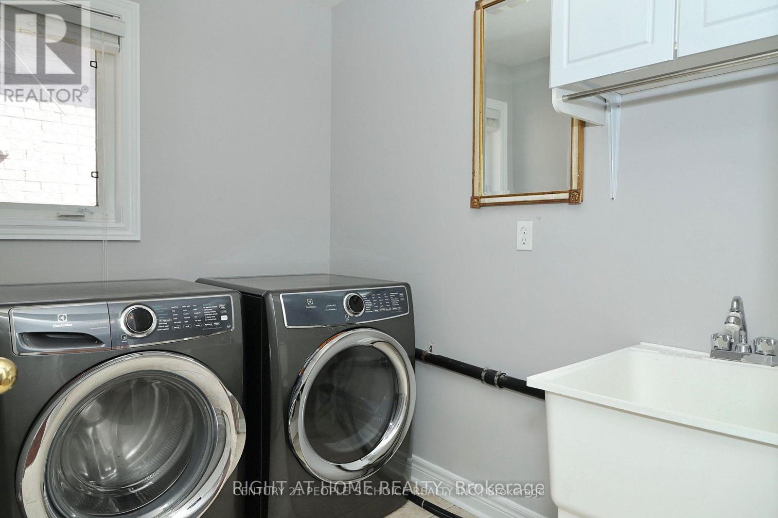 15 Krakow Street, Brampton, Ontario  L6Y 0K9 - Photo 14 - W12686860