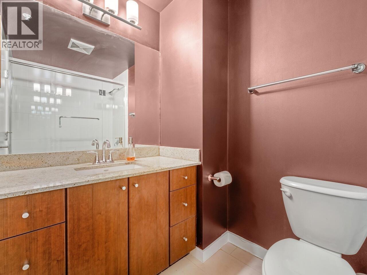 403 280 Ross Drive, New Westminster, British Columbia  V3L 0C2 - Photo 17 - R3078404