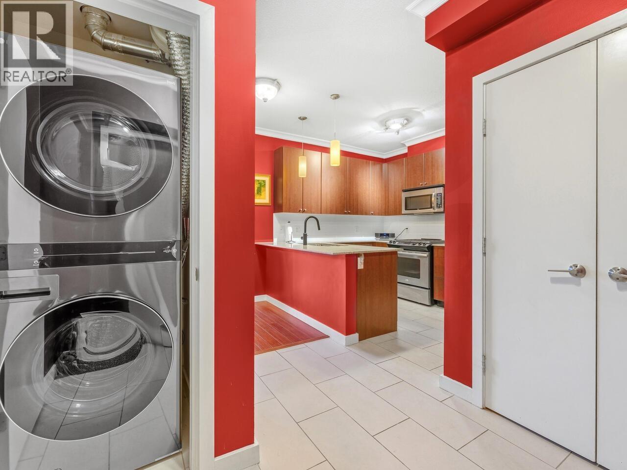 403 280 Ross Drive, New Westminster, British Columbia  V3L 0C2 - Photo 18 - R3078404