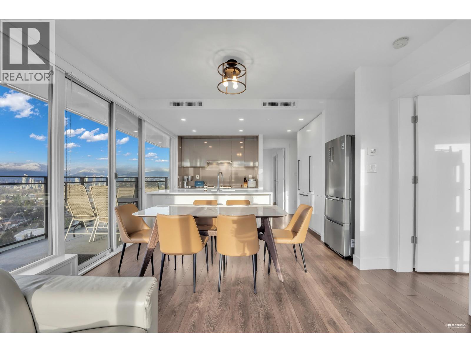 1205 4711 Hazel Street, Burnaby, British Columbia  V5H 0J9 - Photo 3 - R3078437