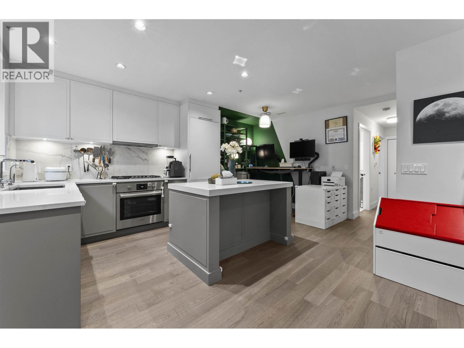 7605 Yukon Street, Vancouver, British Columbia  V5X 2Y4 - Photo 9 - R3078465