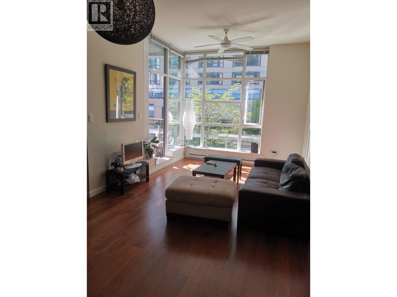 412 1205 Howe Street, Vancouver, British Columbia  V6Z 0B2 - Photo 2 - R3078467