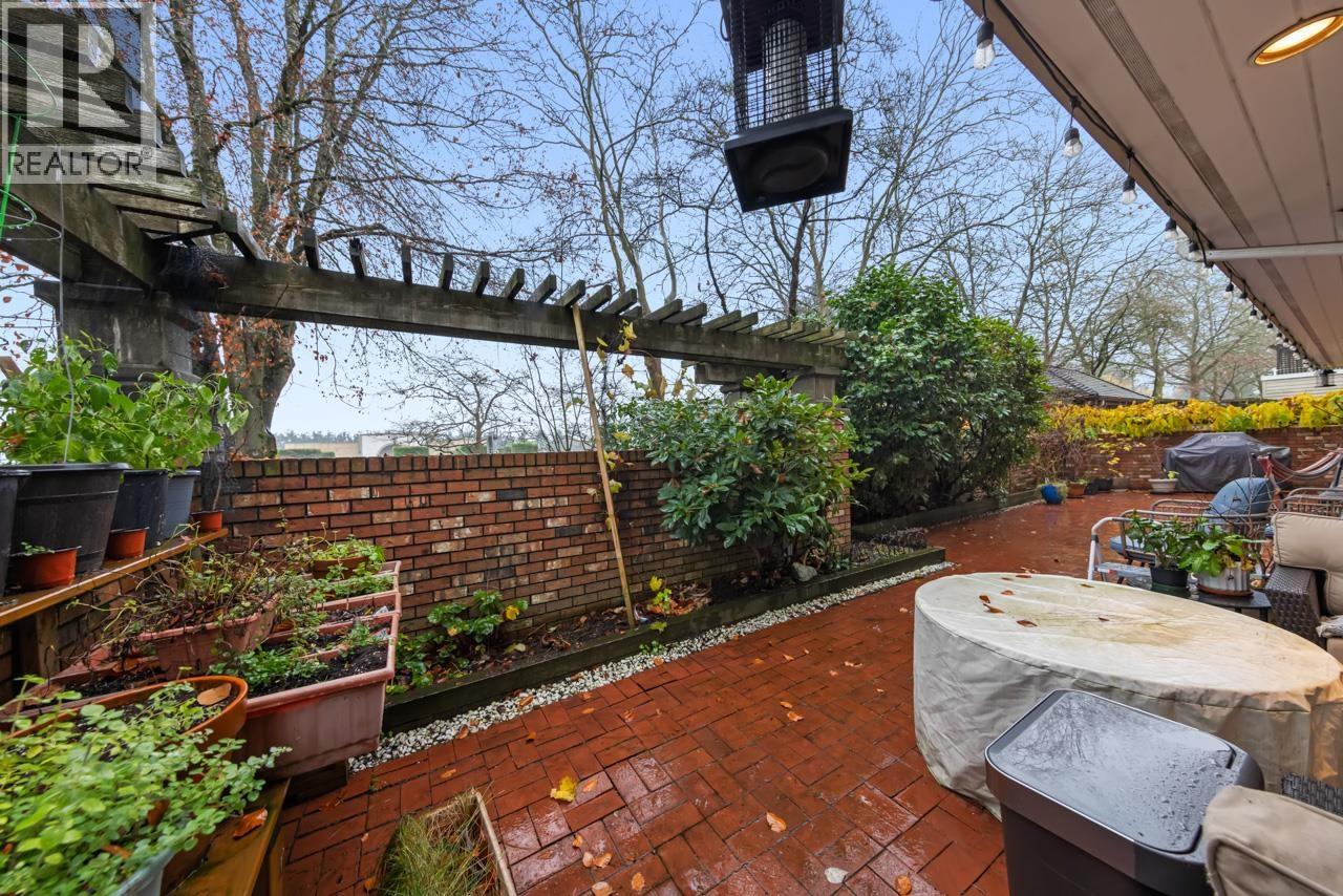 203 3401 Curle Avenue, Burnaby, British Columbia  V7S 1M7 - Photo 3 - R3078474