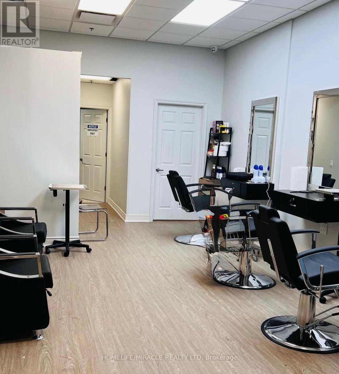 1 - 245 Queen Street E, Brampton, Ontario  L6W 2B5 - Photo 4 - W12684188