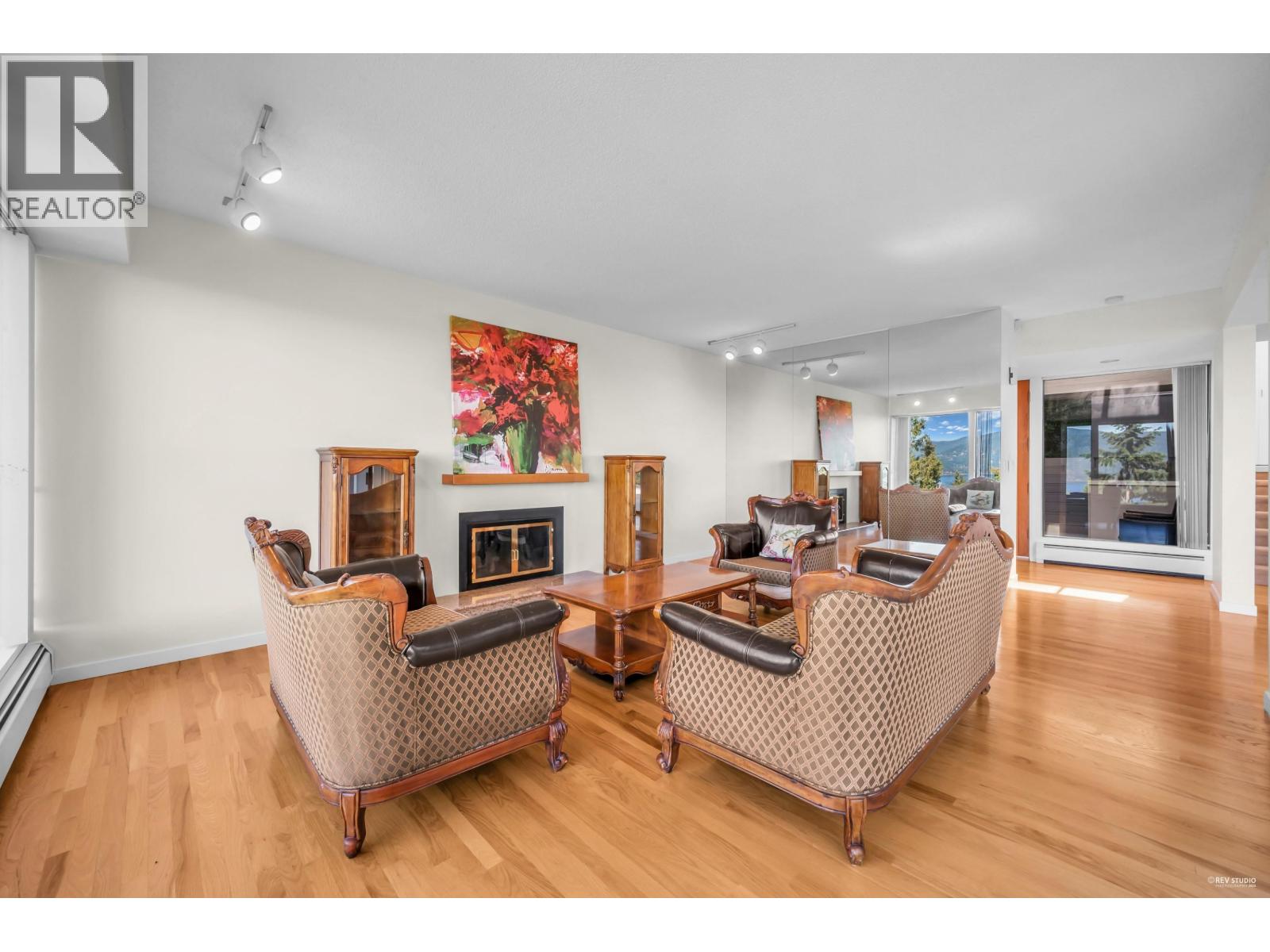 5317 Montiverdi Place, West Vancouver, British Columbia  V7W 2W8 - Photo 9 - R3078412