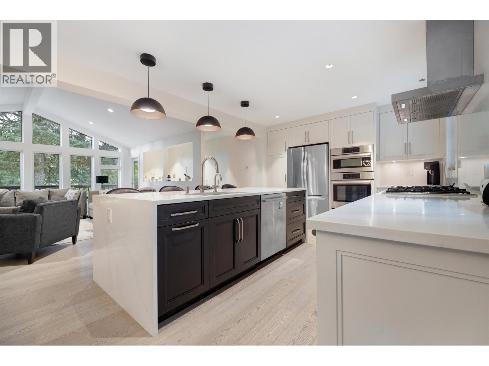 2488 Belloc Street, North Vancouver, British Columbia V7H 2L1 - Photo 11 - R3078417