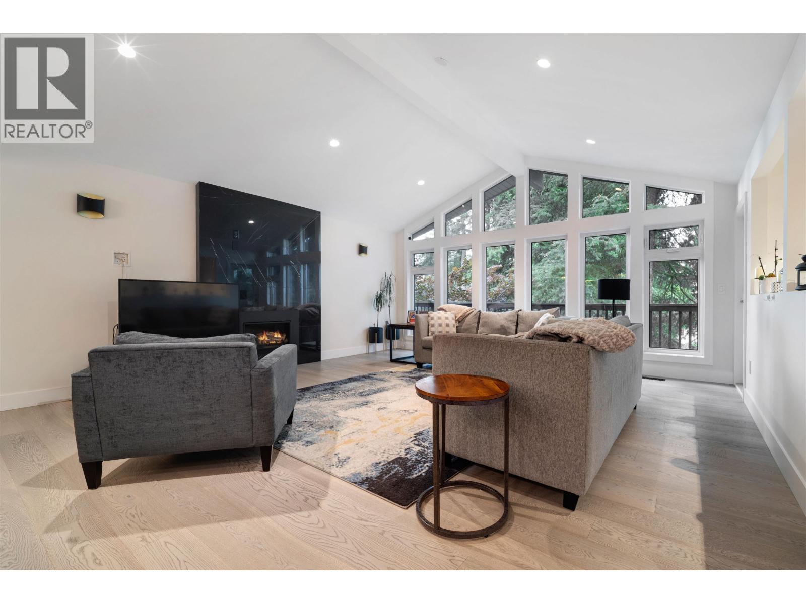 2488 Belloc Street, North Vancouver, British Columbia V7H 2L1 - Photo 5 - R3078417