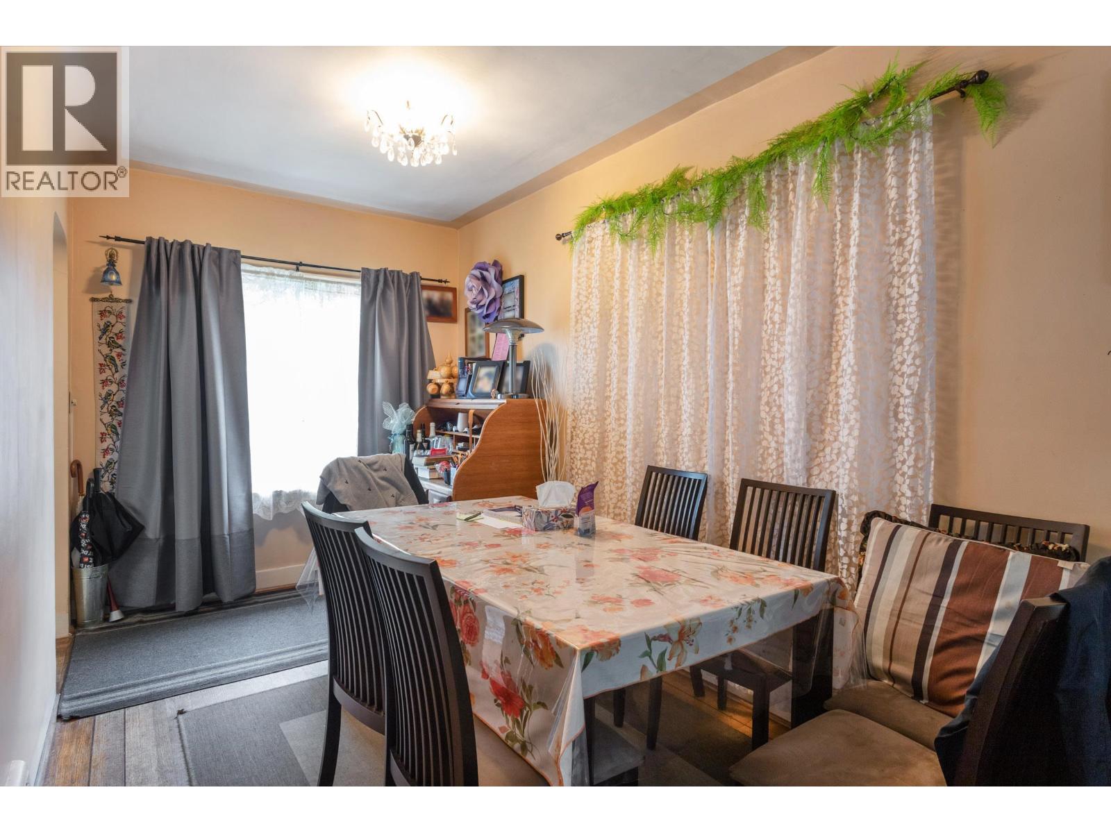 5454 Melbourne Street, Vancouver, British Columbia  V5R 4L7 - Photo 8 - R3078429