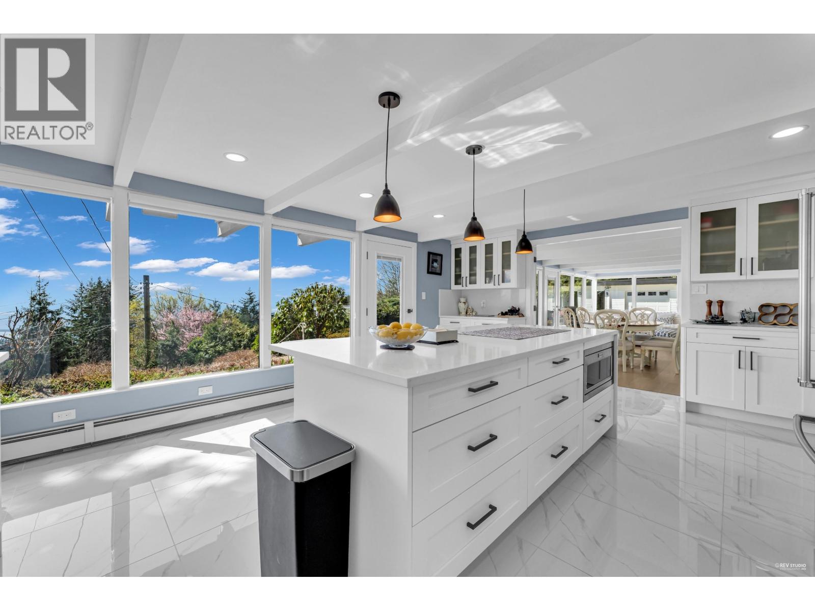 2755 Skilift Place, West Vancouver, British Columbia  V7S 2T6 - Photo 13 - R3078438