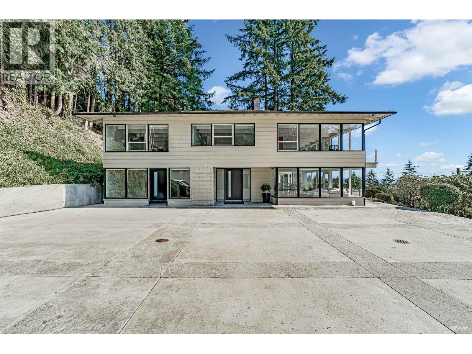 2755 Skilift Place, West Vancouver, British Columbia  V7S 2T6 - Photo 2 - R3078438