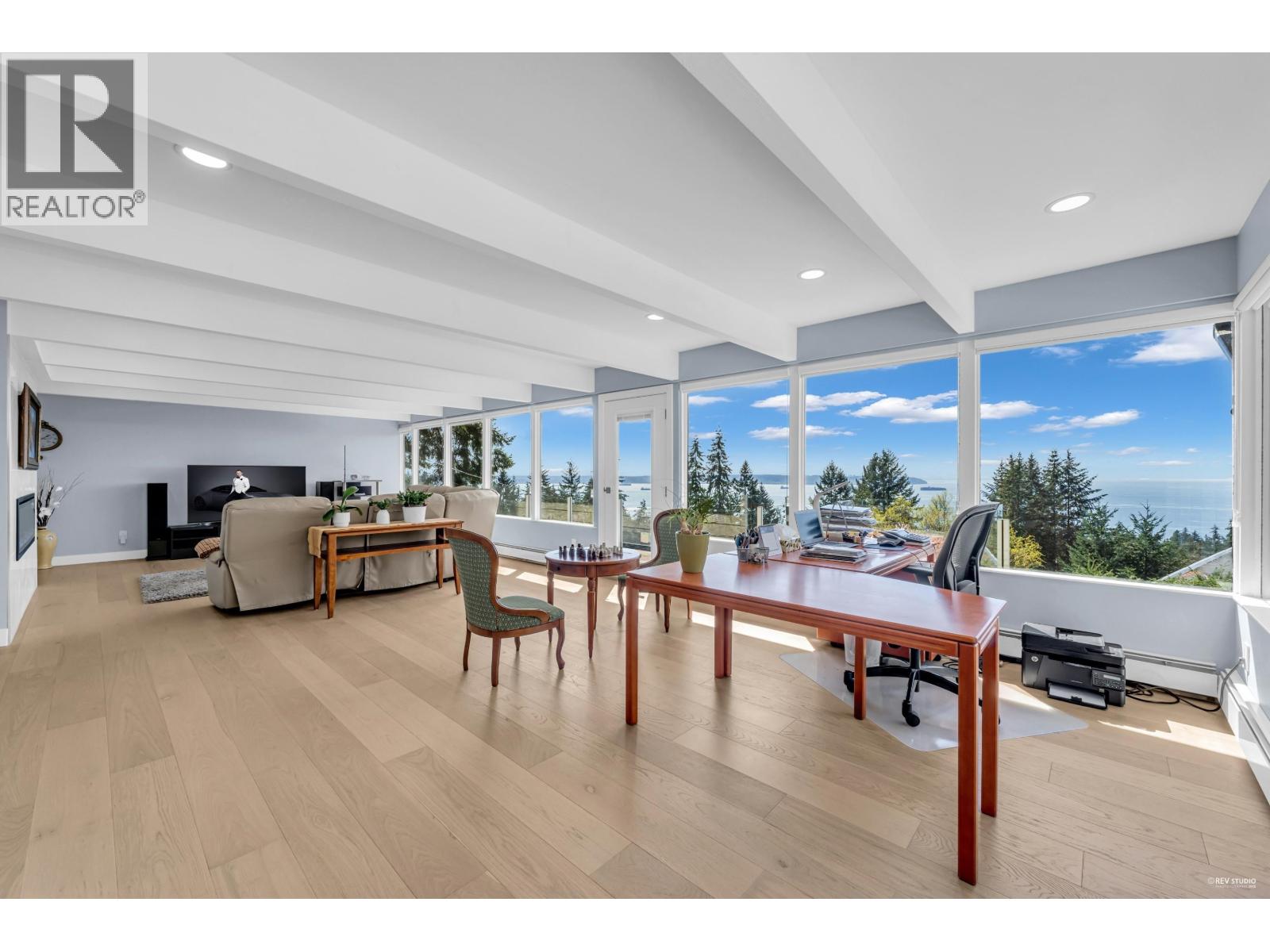 2755 Skilift Place, West Vancouver, British Columbia  V7S 2T6 - Photo 8 - R3078438