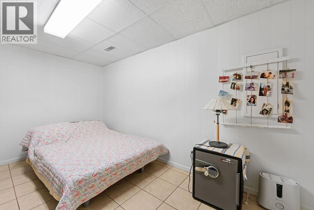 535 Holdom Avenue, Burnaby, British Columbia  V5B 3V3 - Photo 26 - R3078439