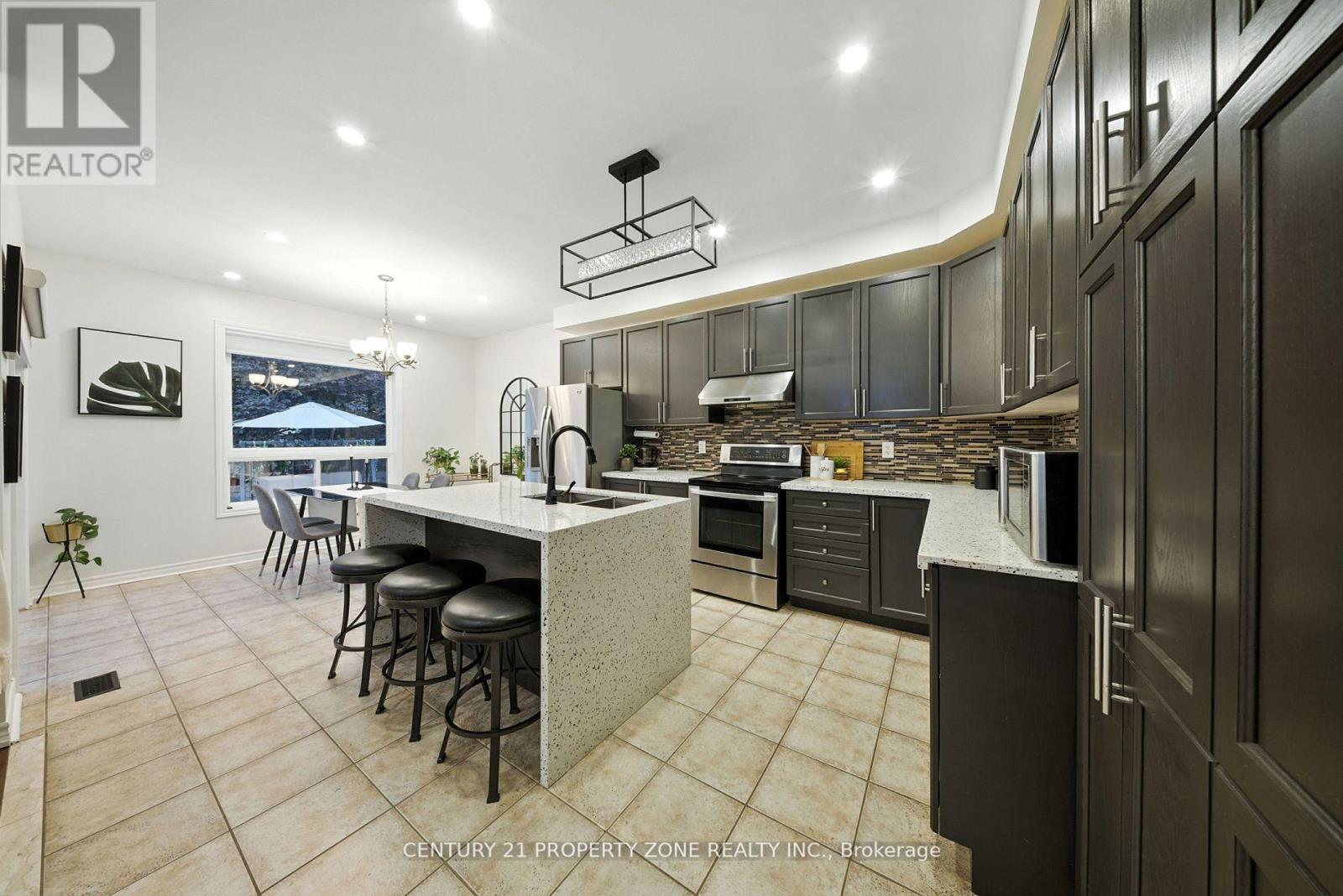 652 Tully Crescent, Peterborough, Ontario  K9K 0A9 - Photo 4 - X12680562