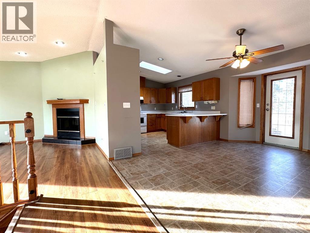 165 Park Drive, Whitecourt, Alberta  T7S 1R3 - Photo 16 - A2268677