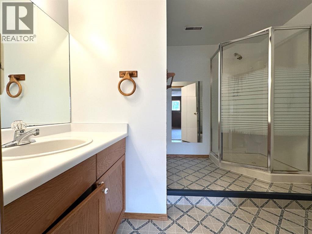 165 Park Drive, Whitecourt, Alberta  T7S 1R3 - Photo 29 - A2268677