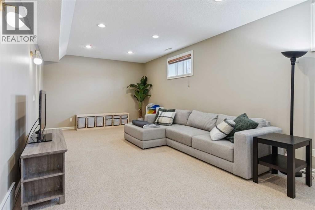 104 Strathridge Place Sw, Calgary, Alberta  T3H 4J1 - Photo 30 - A2270016