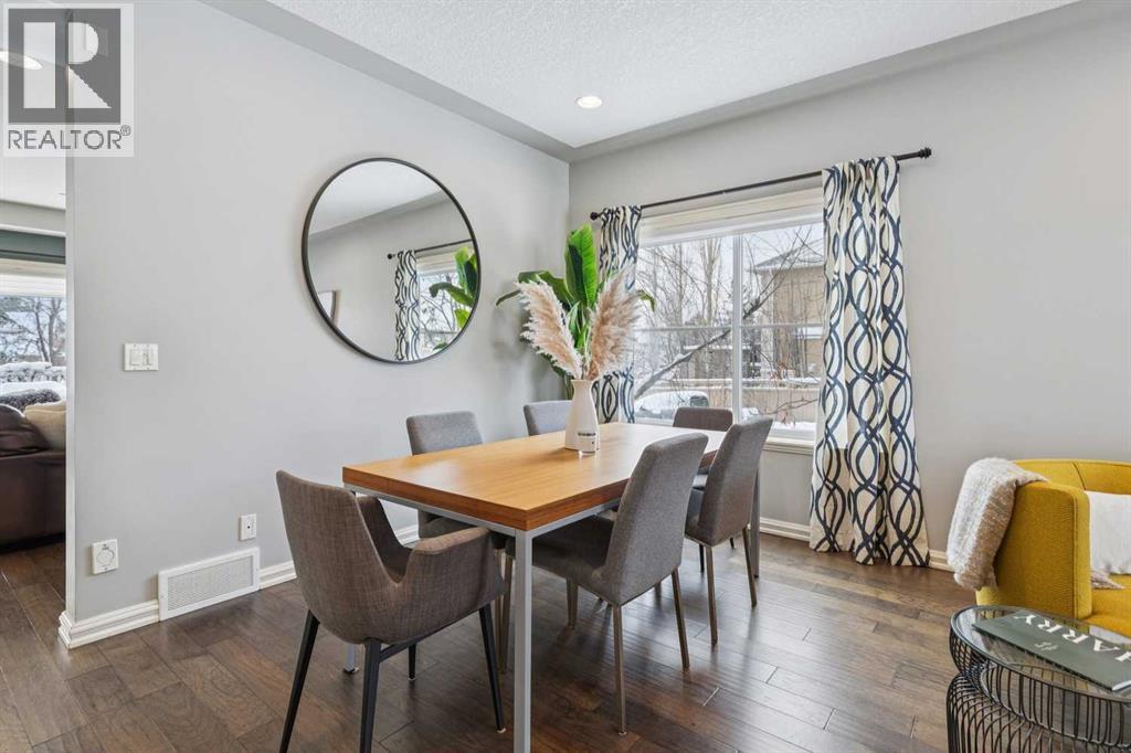 104 Strathridge Place Sw, Calgary, Alberta  T3H 4J1 - Photo 7 - A2270016