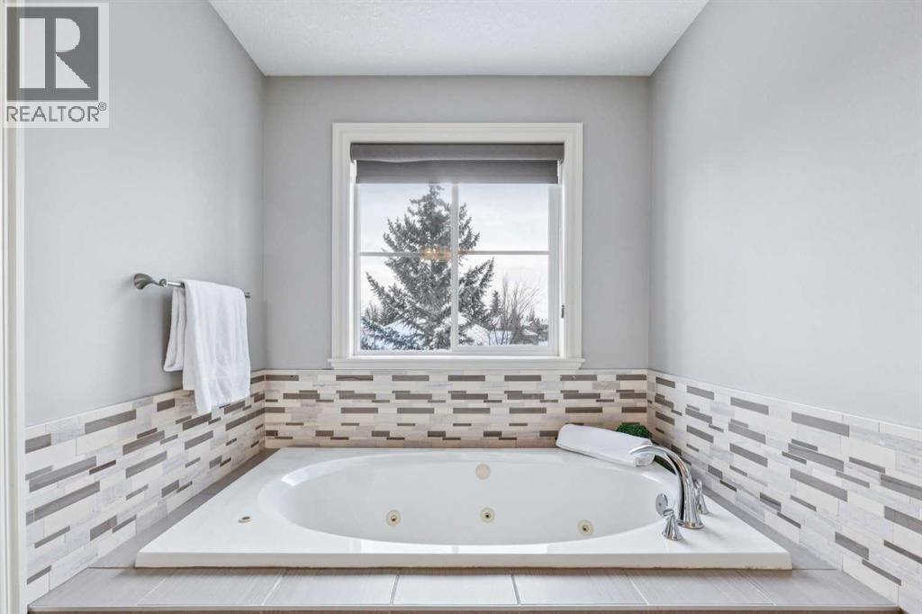 104 Strathridge Place Sw, Calgary, Alberta  T3H 4J1 - Photo 22 - A2270016