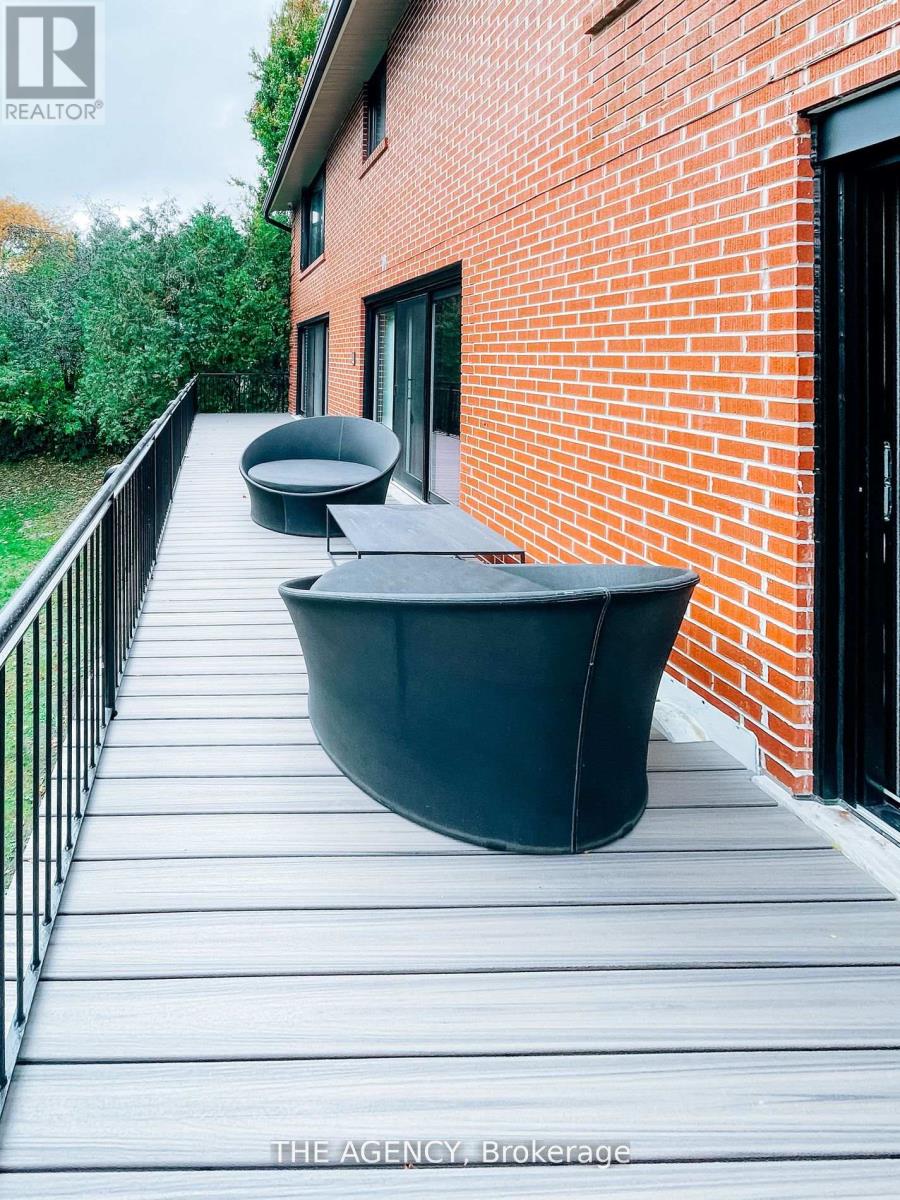 7 Shady Oaks Crescent, Toronto, Ontario  M3C 2L4 - Photo 19 - C12688916