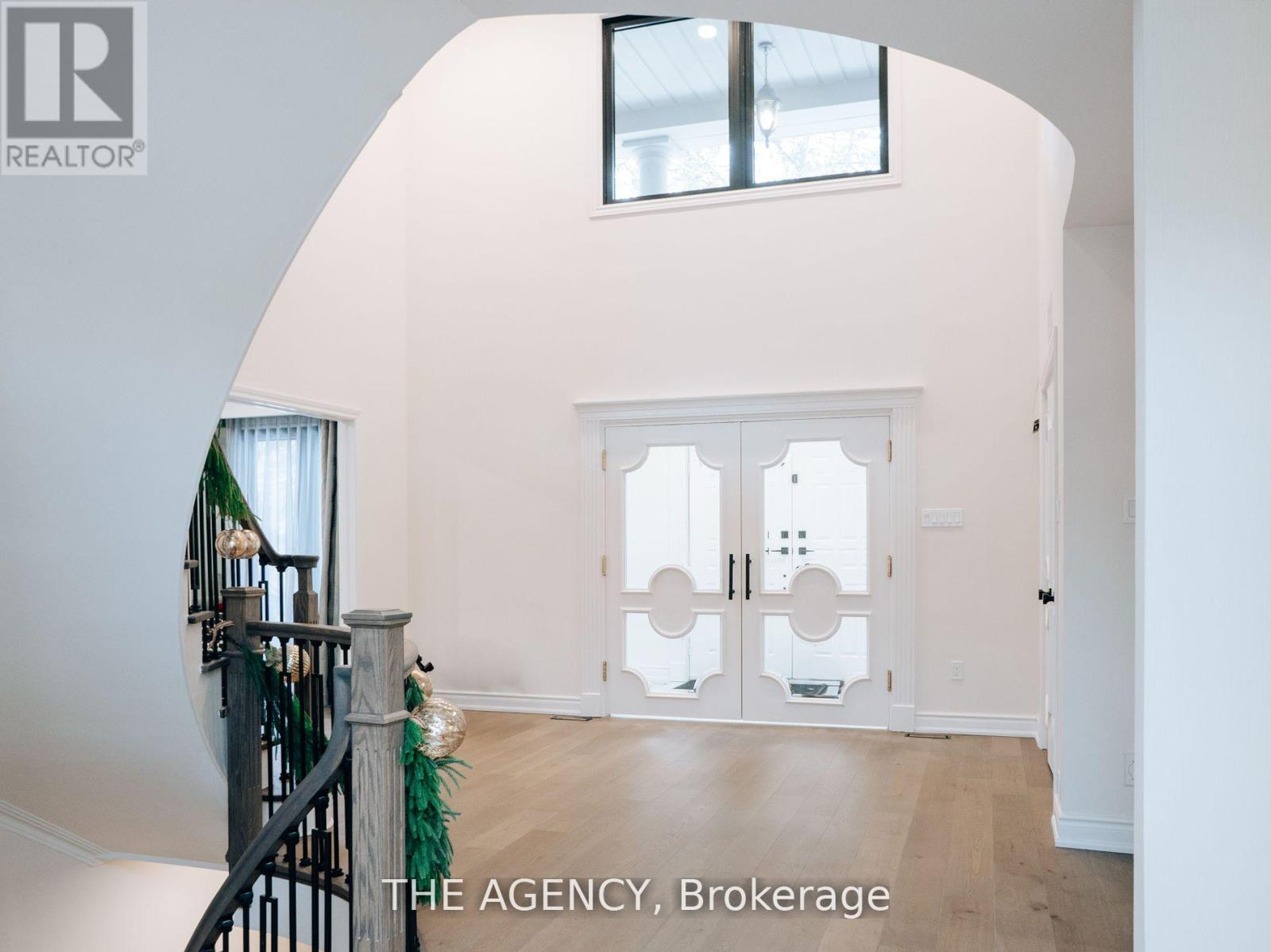 7 Shady Oaks Crescent, Toronto, Ontario  M3C 2L4 - Photo 5 - C12688916