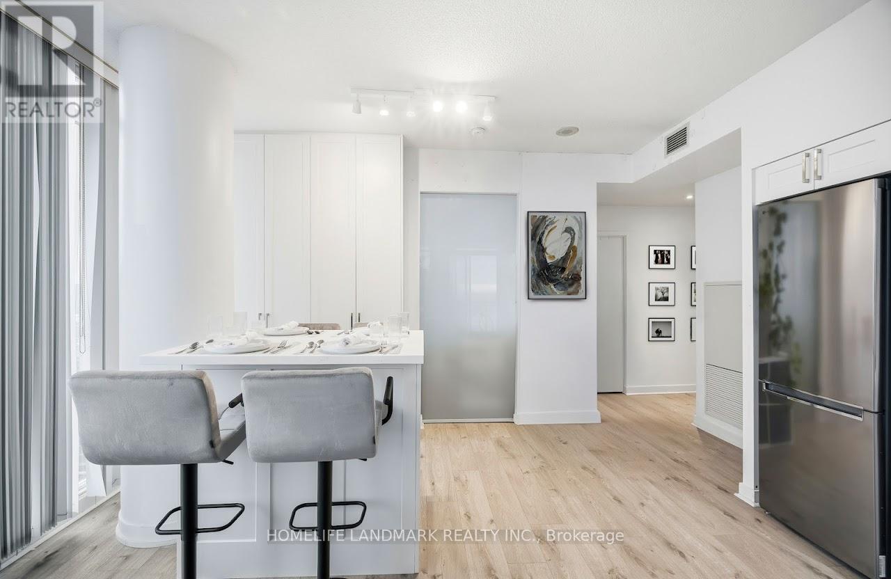 4009 - 25 Capreol Court, Toronto, Ontario  M5V 3Z7 - Photo 6 - C12688936