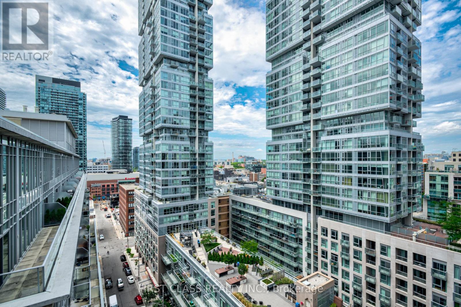 1504 - 126 Simcoe Street, Toronto, Ontario  M5H 4E6 - Photo 22 - C12688942