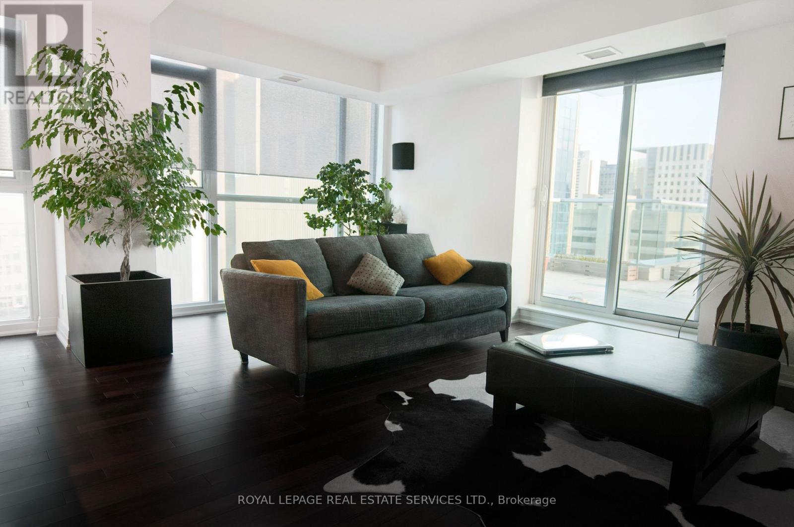 1508 - 96 St Patrick Street, Toronto, Ontario  M5T 1V2 - Photo 1 - C12688948