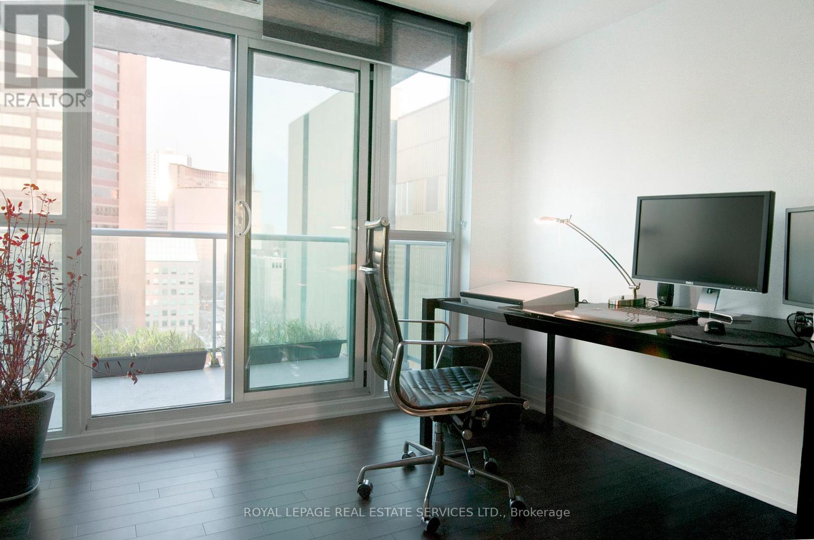 1508 - 96 St Patrick Street, Toronto, Ontario  M5T 1V2 - Photo 2 - C12688948