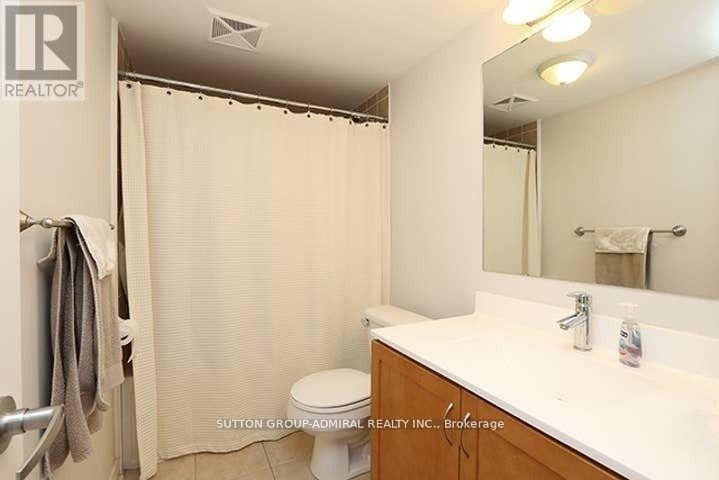 301 - 12 Brian Peck Crescent, Toronto, Ontario  M4G 4K4 - Photo 9 - C12688986