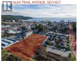 5634 TRAIL AVENUE, Sechelt, British Columbia