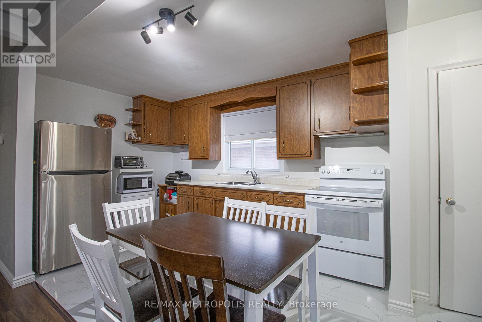 288 Guelph Street, Oshawa, Ontario  L1H 6J4 - Photo 9 - E12689018