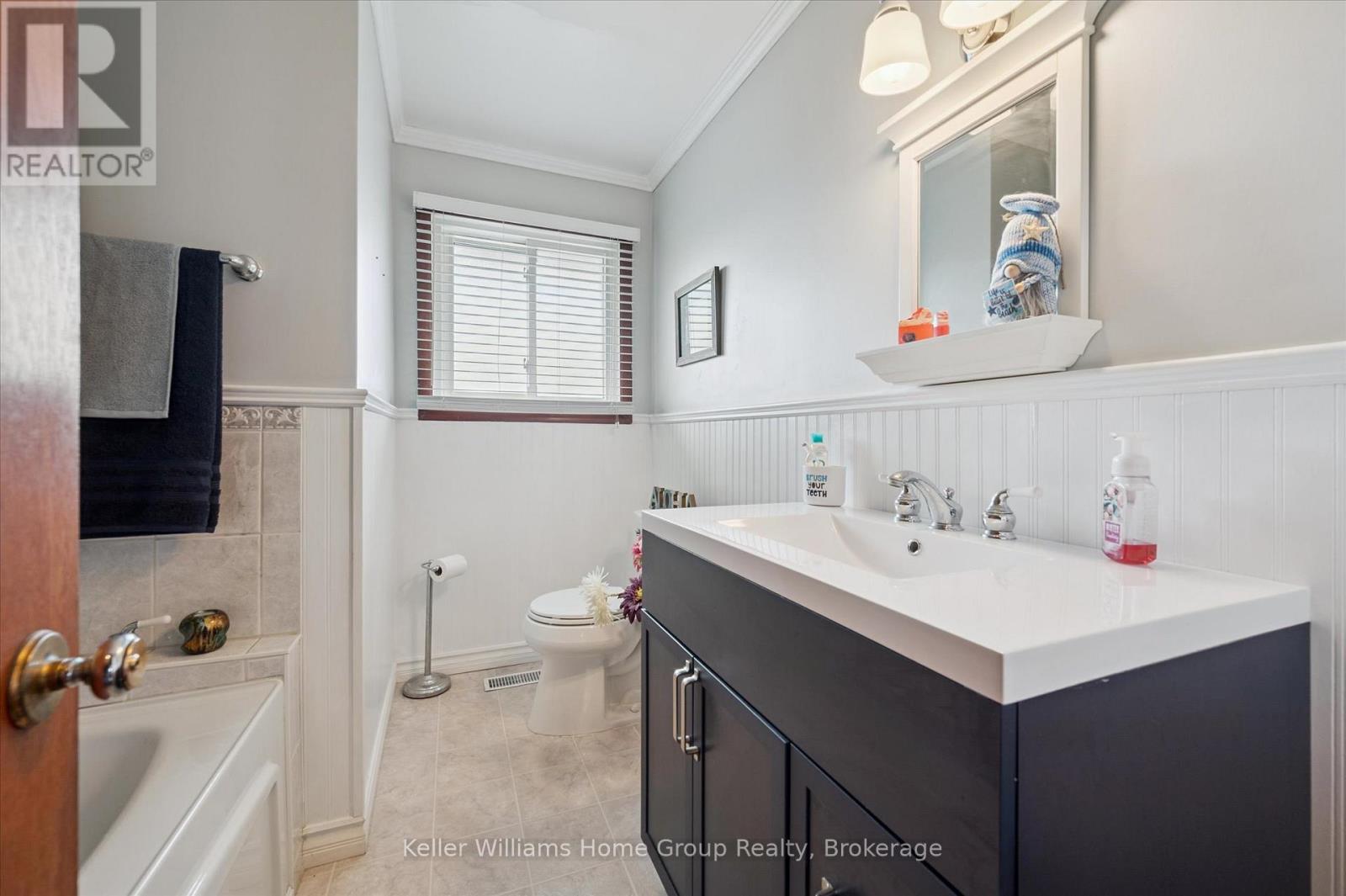 5 Bergin Avenue, Centre Wellington (Fergus), Ontario  N1M 1A7 - Photo 24 - X12469894