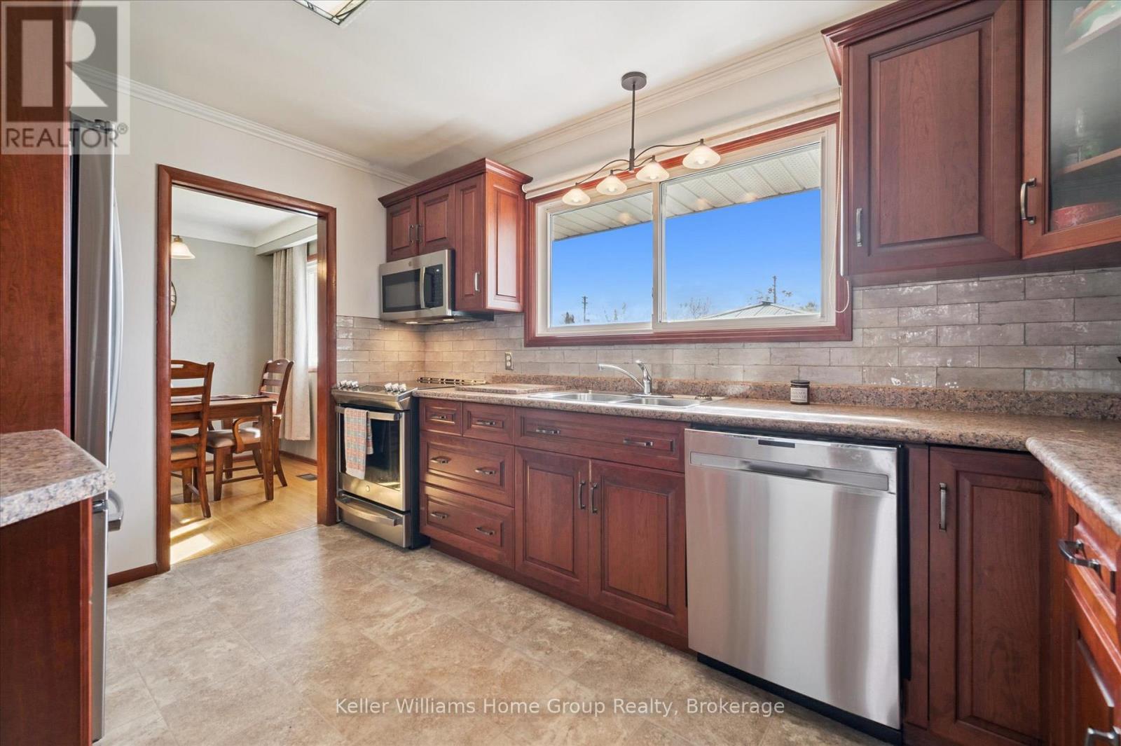 5 Bergin Avenue, Centre Wellington (Fergus), Ontario  N1M 1A7 - Photo 15 - X12469894