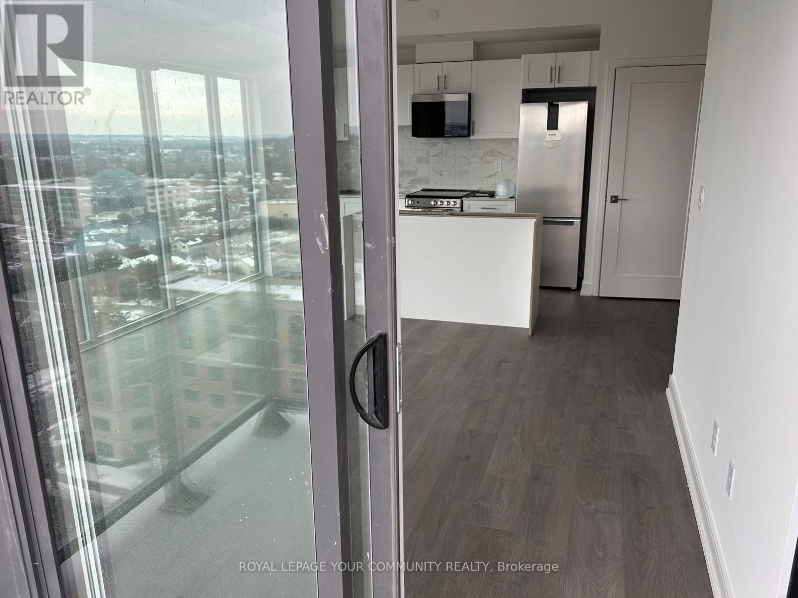 B1208 - 715 Davis Drive, Newmarket, Ontario  L3Y 0J2 - Photo 11 - N12688964