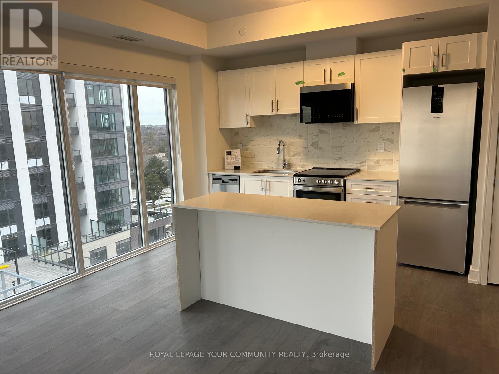 B1208 - 715 Davis Drive, Newmarket, Ontario  L3Y 0J2 - Photo 3 - N12688964