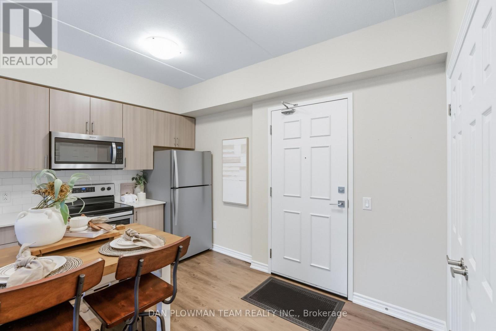 217 - 290 Liberty Street N, Clarington, Ontario  L1C 0V5 - Photo 3 - E12601184