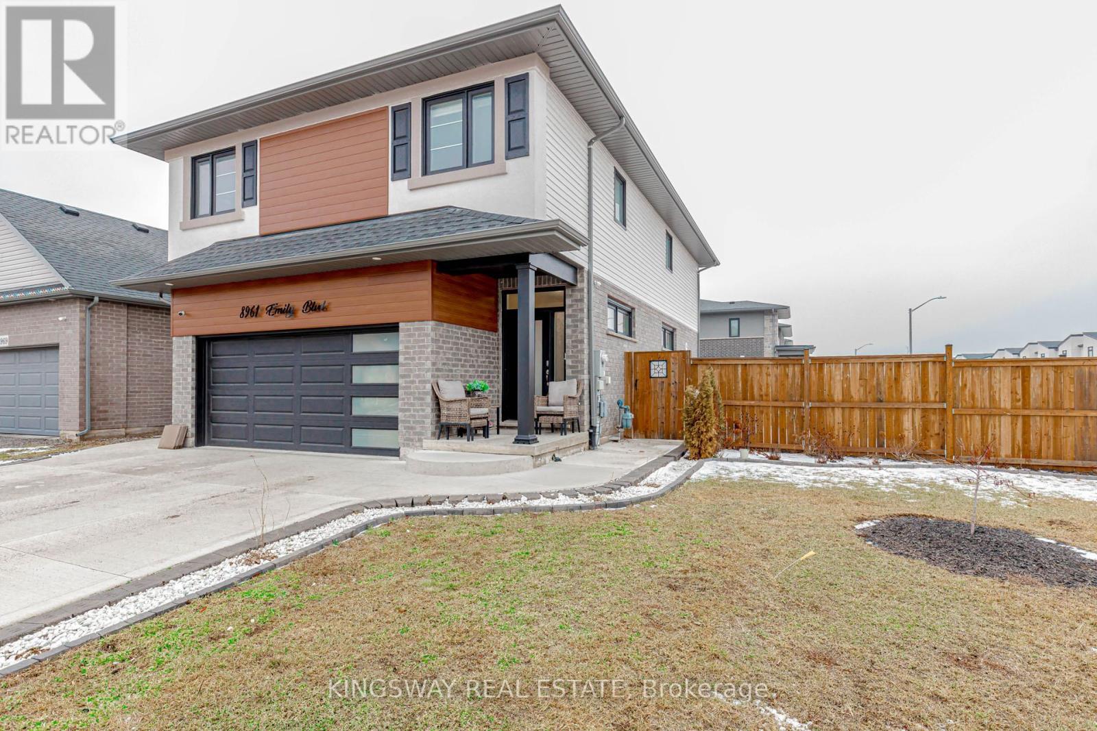 8961 Emily Boulevard, Niagara Falls, Ontario  L2H 3T1 - Photo 2 - X12688850